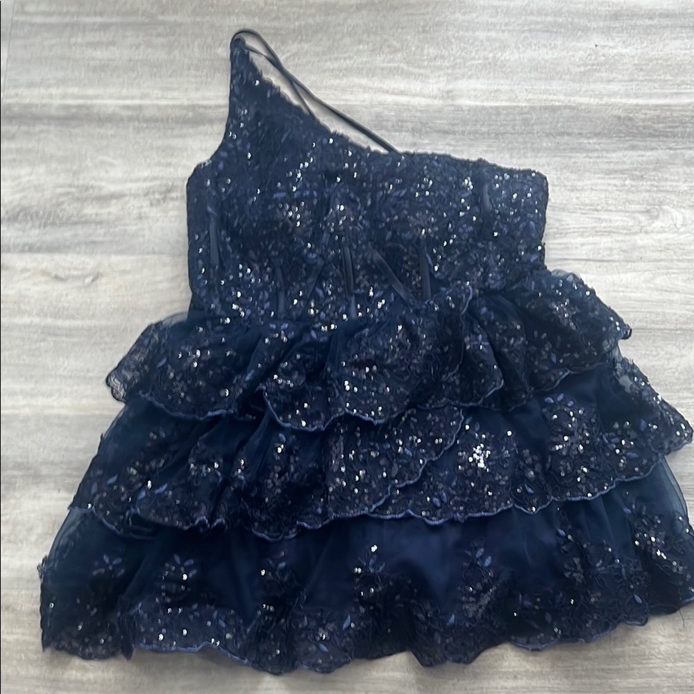 Amazon woman/teen dress